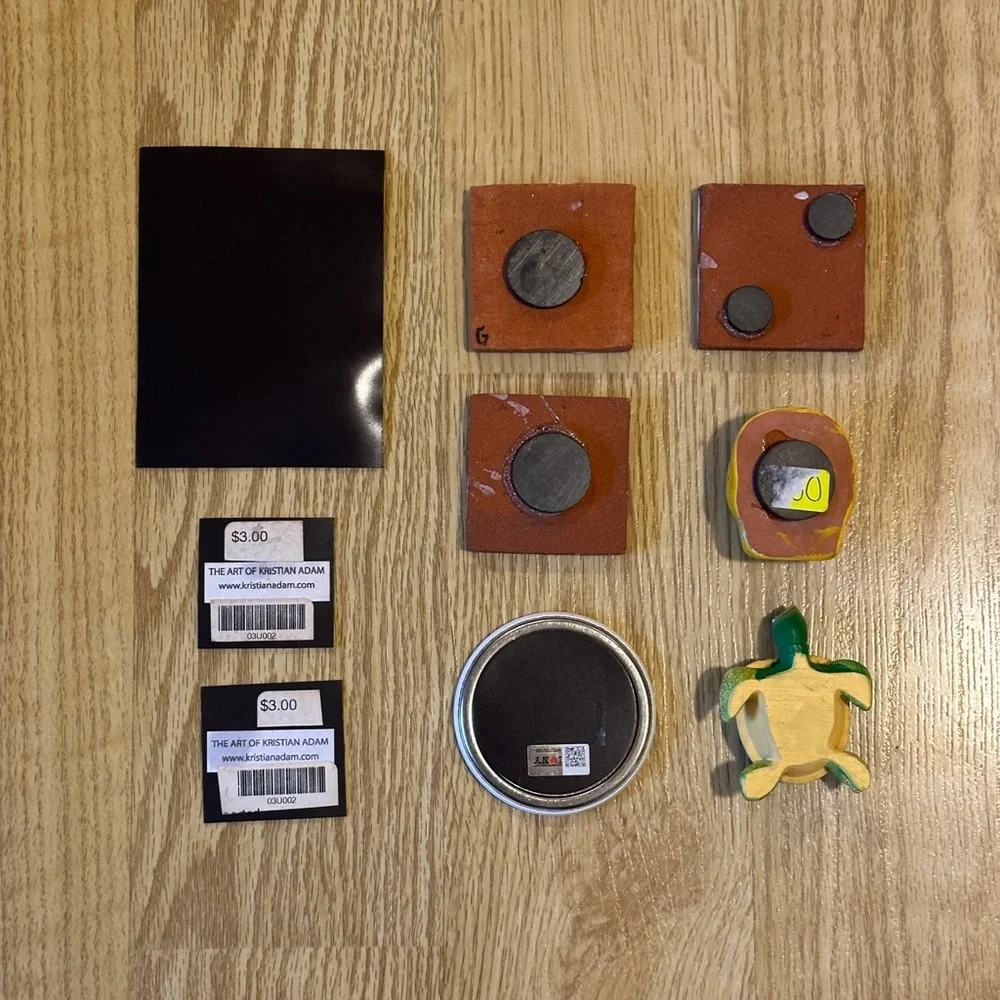 Assorted Fridge Magnets - Picture 3 of 4